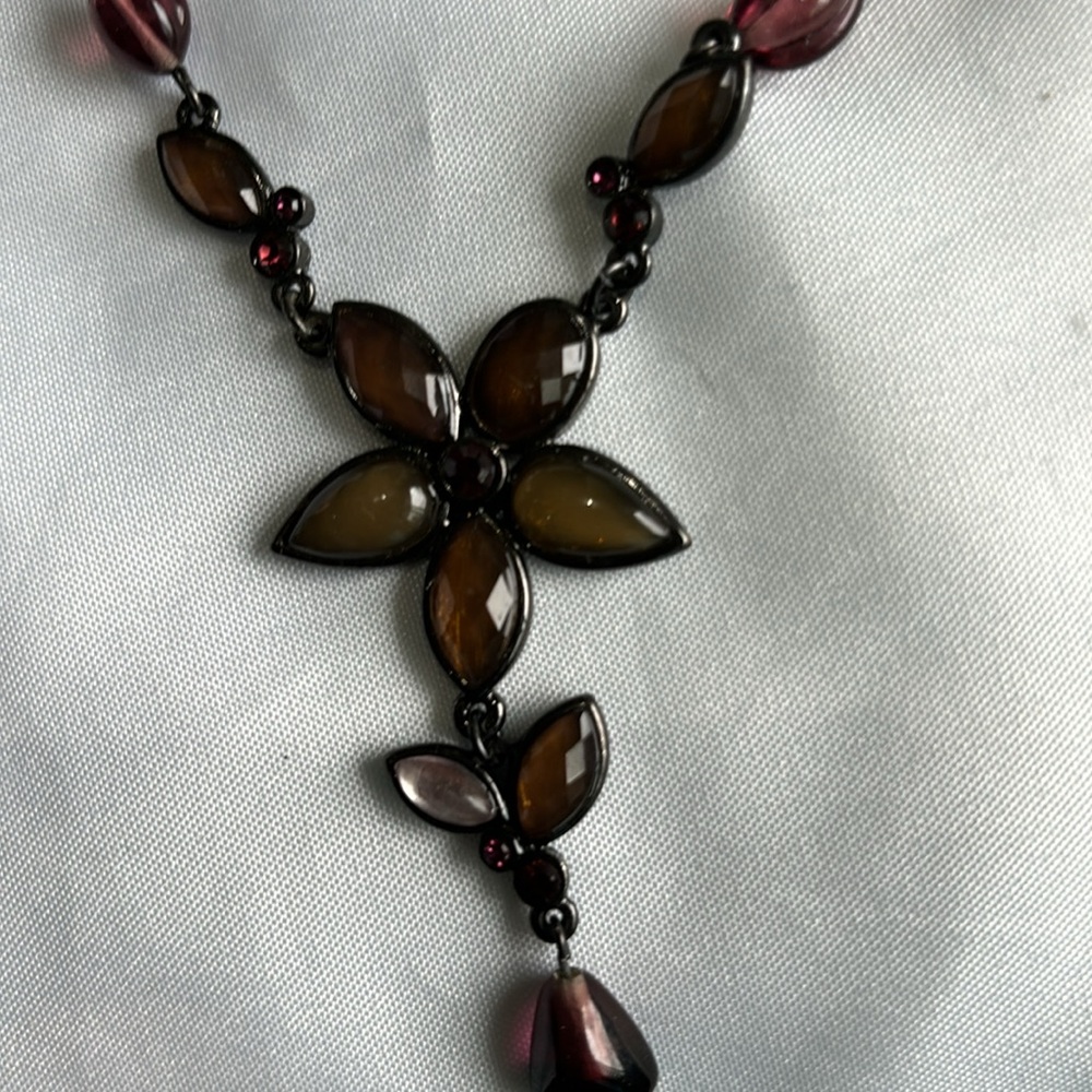 Set - Picture 3 of 3